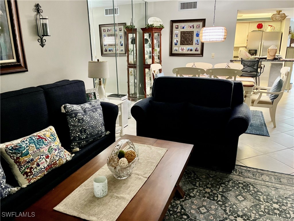 53 High Point Circle W #302 Naples FL 34103 225073195 image3