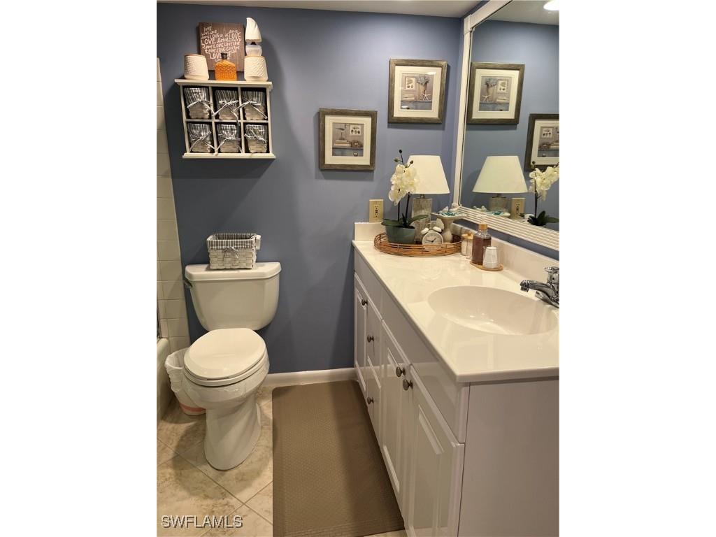 53 High Point Circle W #302 Naples FL 34103 225073195 image8