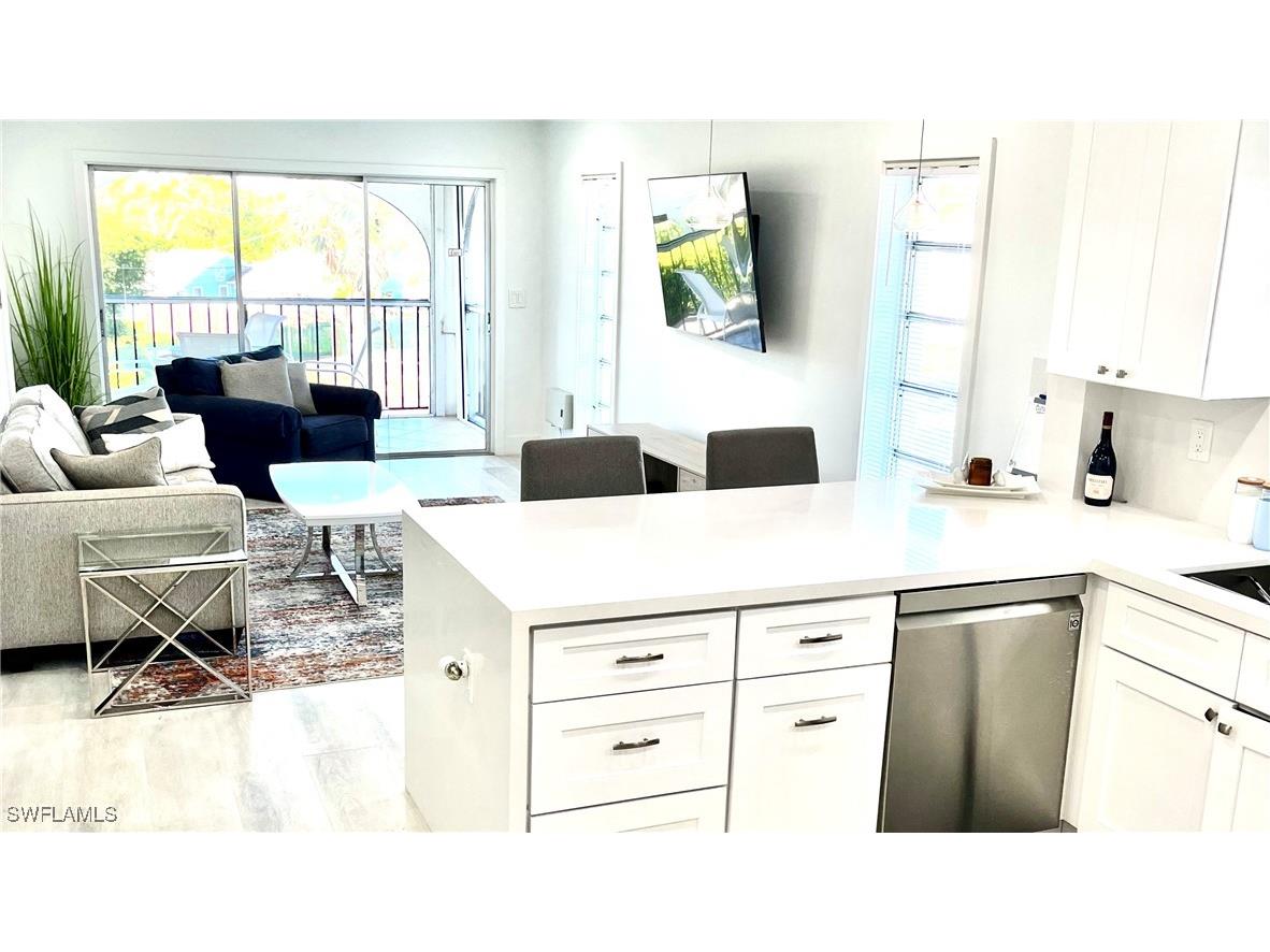 53 High Point Circle W #304 Naples FL 34103 226004093 image2