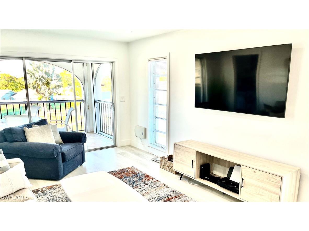 53 High Point Circle W #304 Naples FL 34103 226004093 image3
