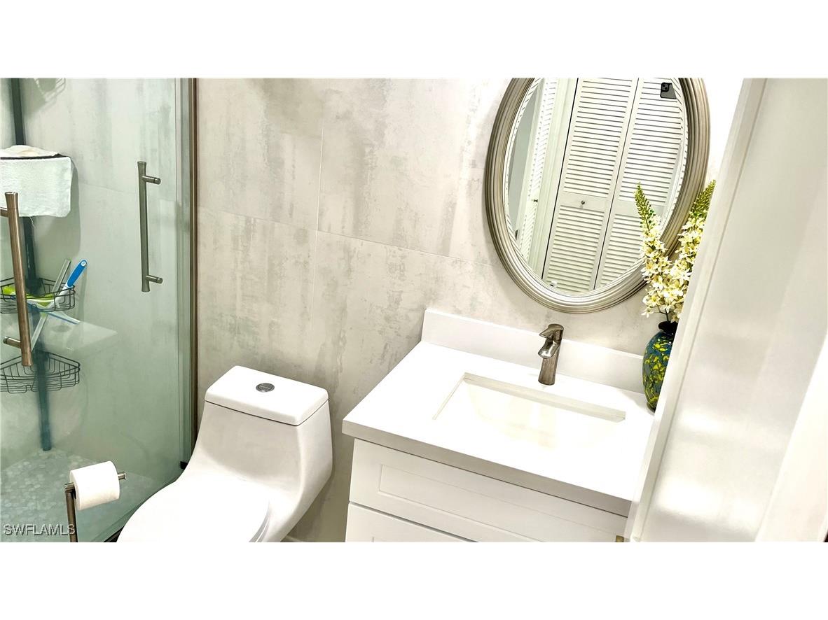 53 High Point Circle W #304 Naples FL 34103 226004093 image6