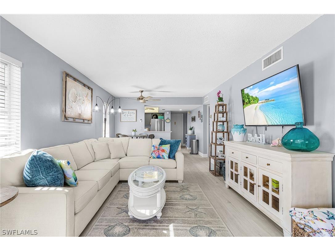53 High Point Circle W #310 Naples FL 34103 226006608 image13