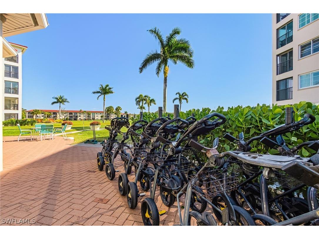 53 High Point Circle W #310 Naples FL 34103 226006608 image24