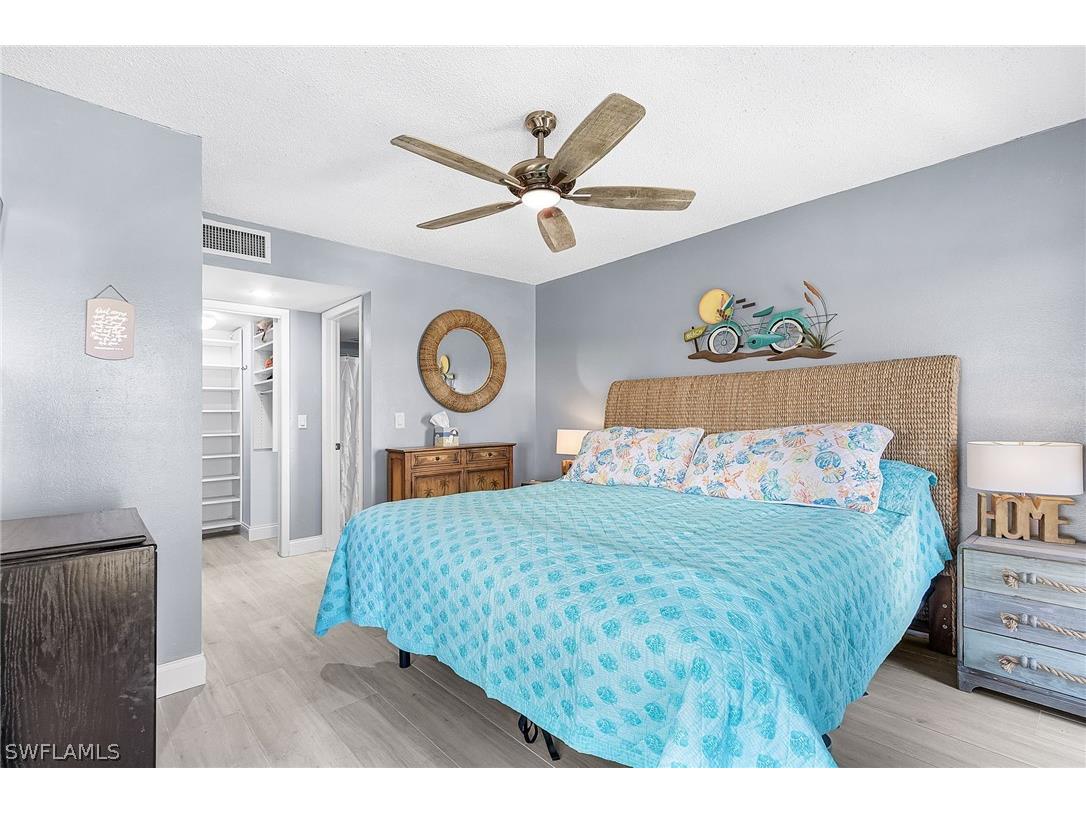 53 High Point Circle W #310 Naples FL 34103 226006608 image6