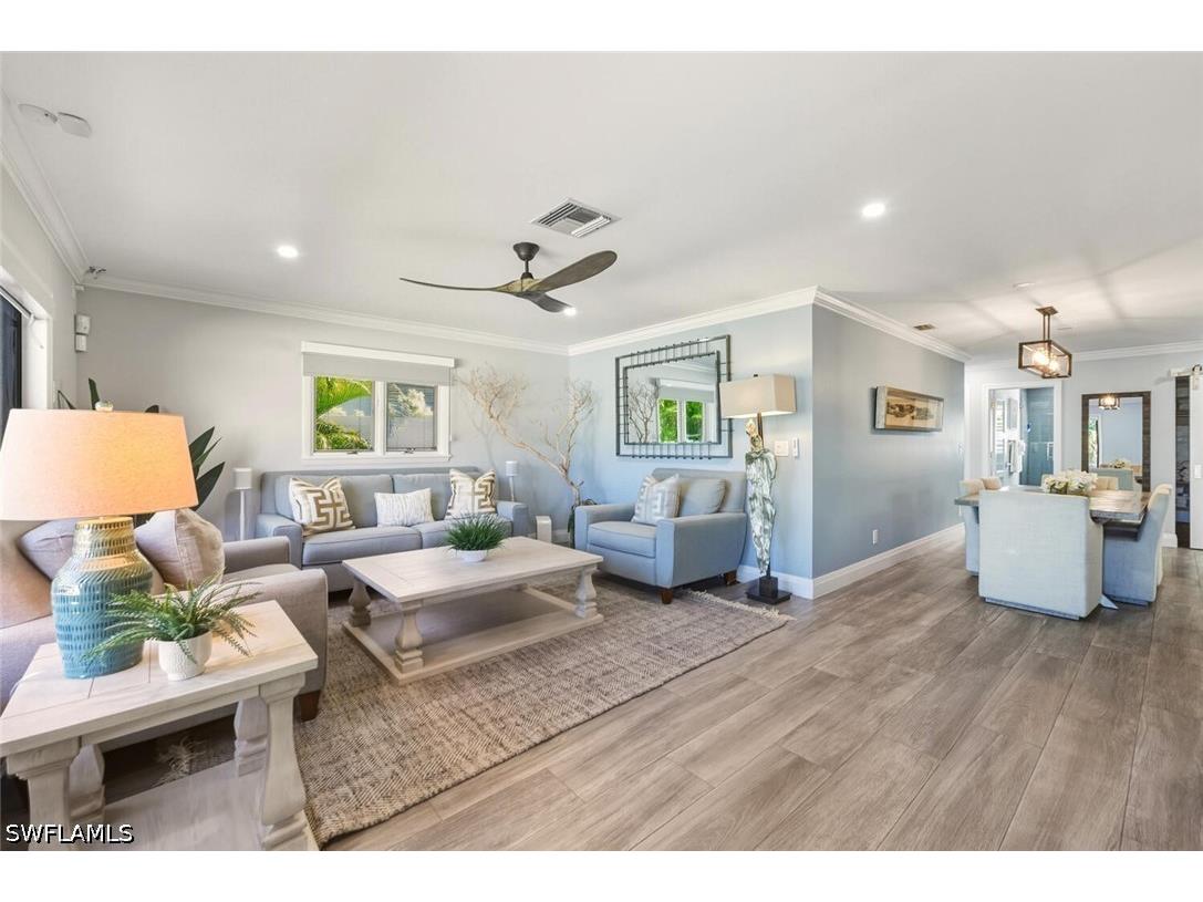 530 108th Avenue N Naples FL 34108 226020932 image1