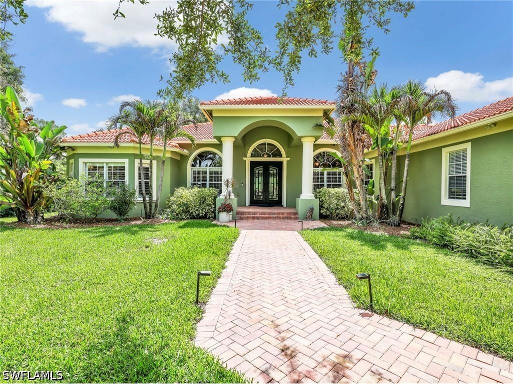530 13th Street NW Naples FL 34120 226021484 image1