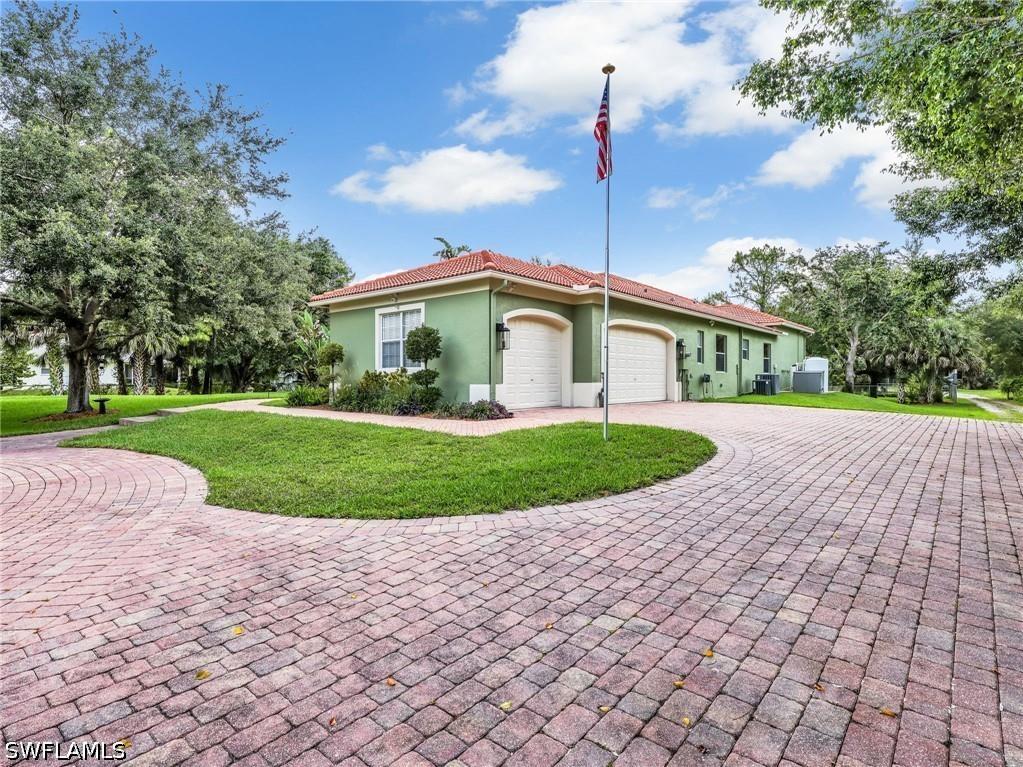 530 13th Street NW Naples FL 34120 226021484 image38