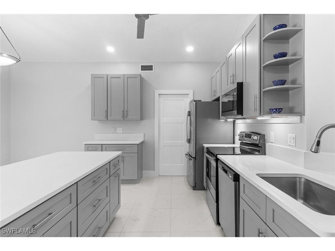 530 22nd Avenue NW Naples FL 34120 225060421 image6