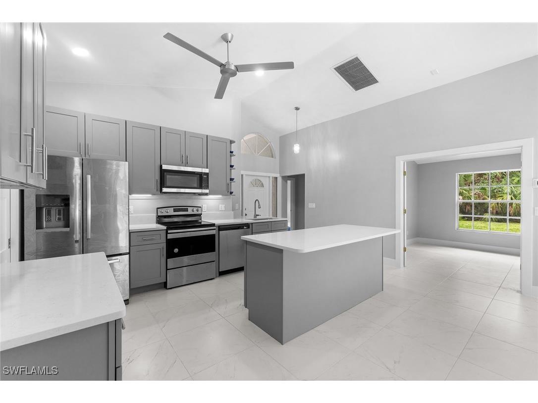 530 22nd Avenue NW Naples FL 34120 225060421 image9