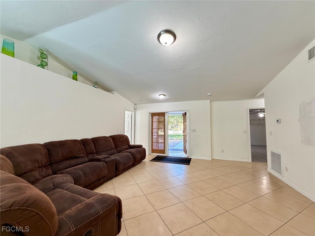 530 7th Street SW Naples FL 34117 2026005961 image7