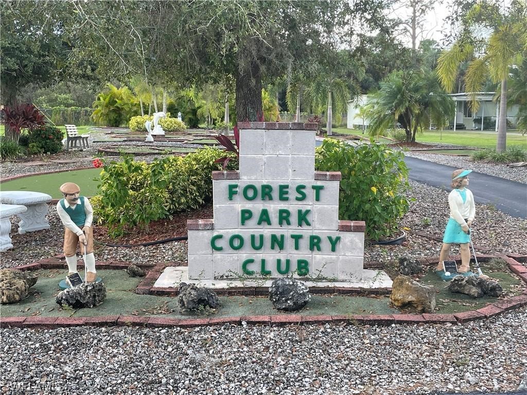 530 Blossom Court North Fort Myers FL 33917 223008969 image1