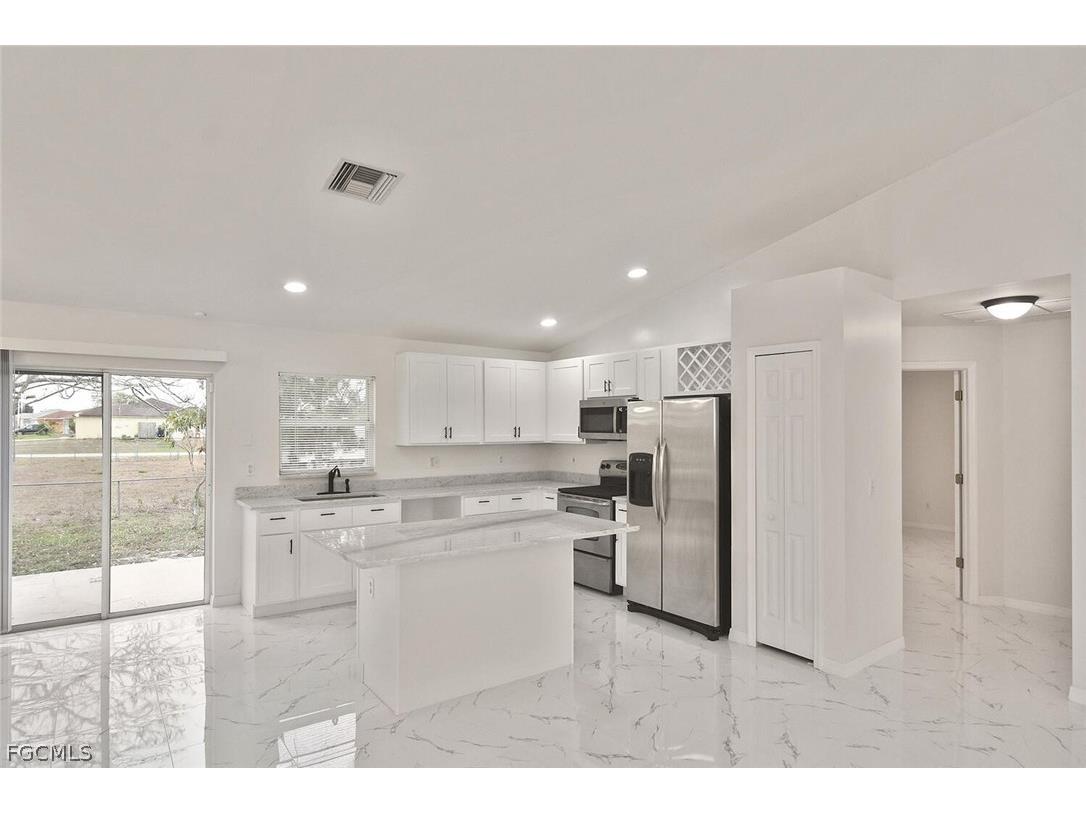 530 Peerless Circle Lehigh Acres FL 33974 2026011339 image16