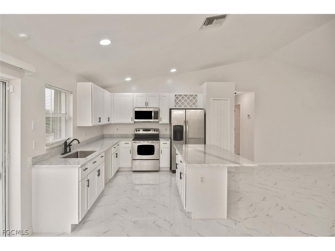530 Peerless Circle Lehigh Acres FL 33974 2026011339 image17