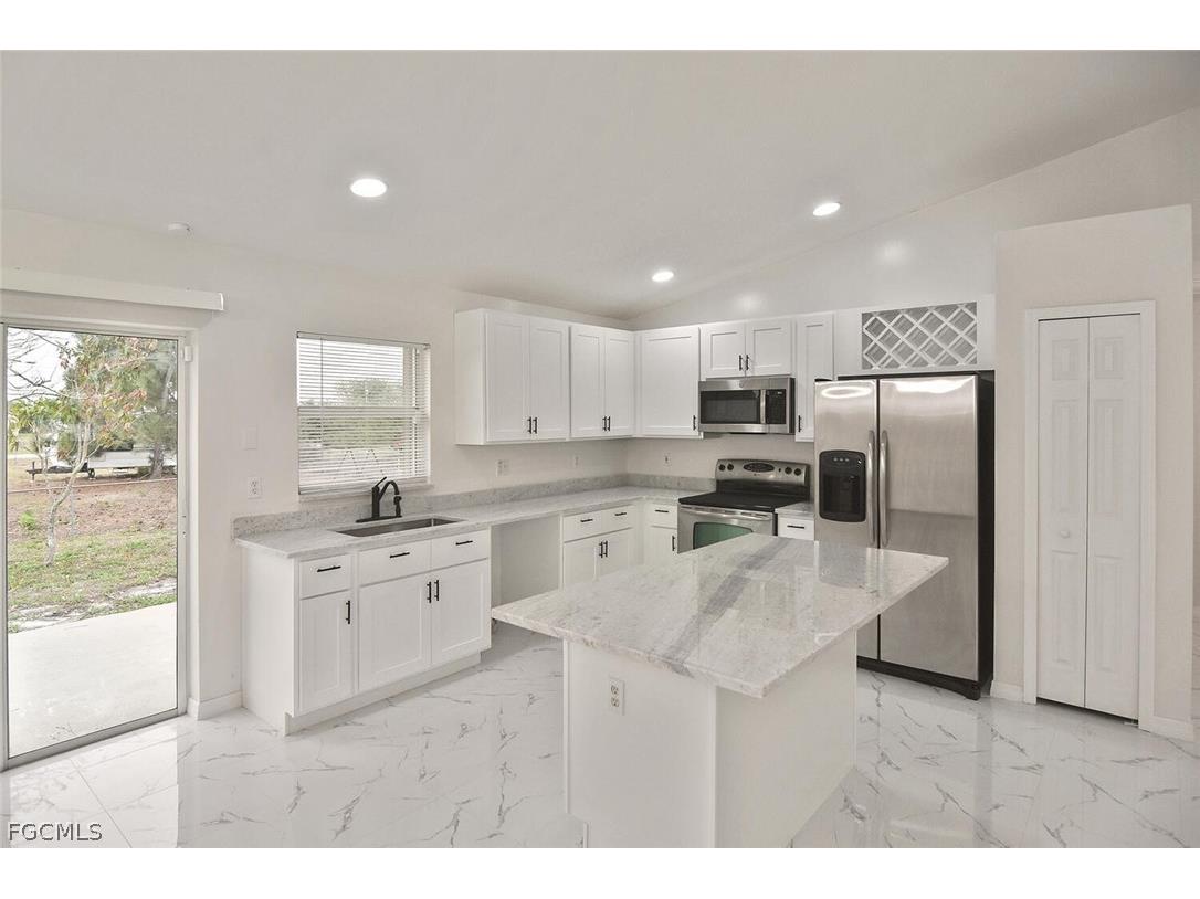530 Peerless Circle Lehigh Acres FL 33974 2026011339 image18