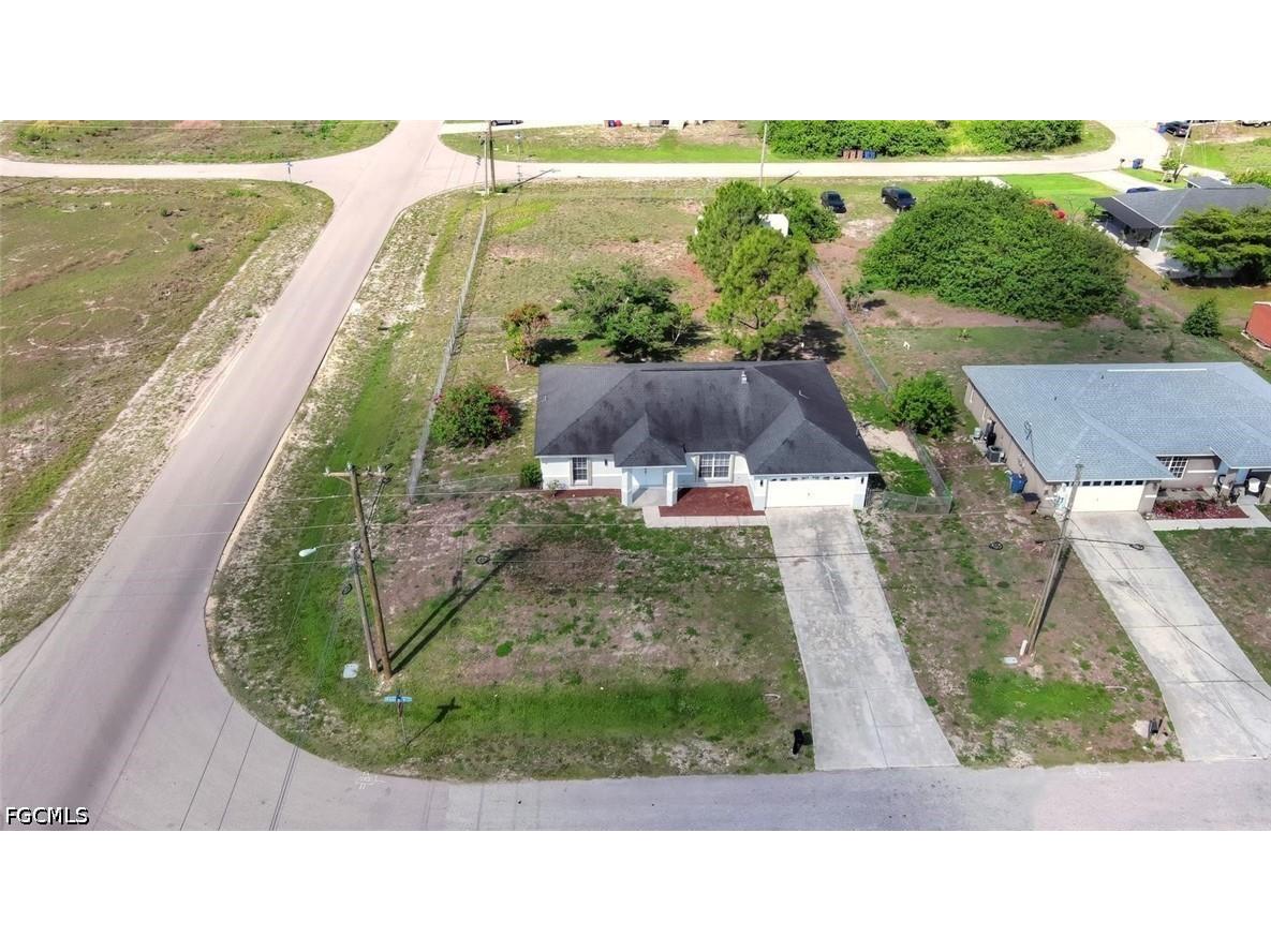 530 Peerless Circle Lehigh Acres FL 33974 2026011339 image4