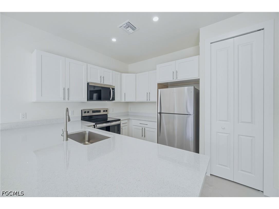5300 28th Street SW Lehigh Acres FL 33973 2026021183 image8