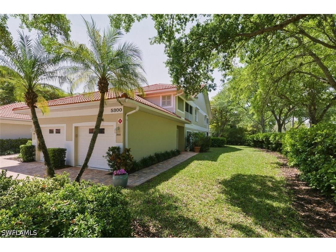5300 Andover Drive #202 Naples FL 34110 226013971 image1