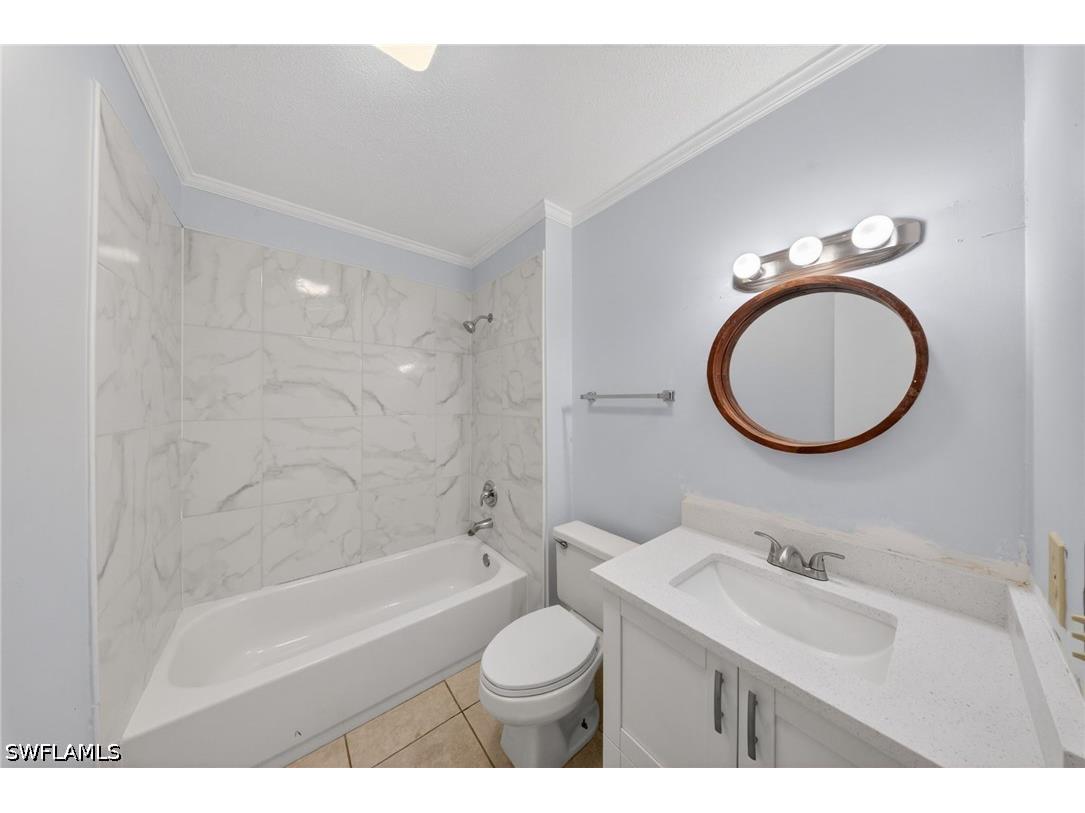 5300 Treetops Drive #I206 Naples FL 34113 226016728 image13