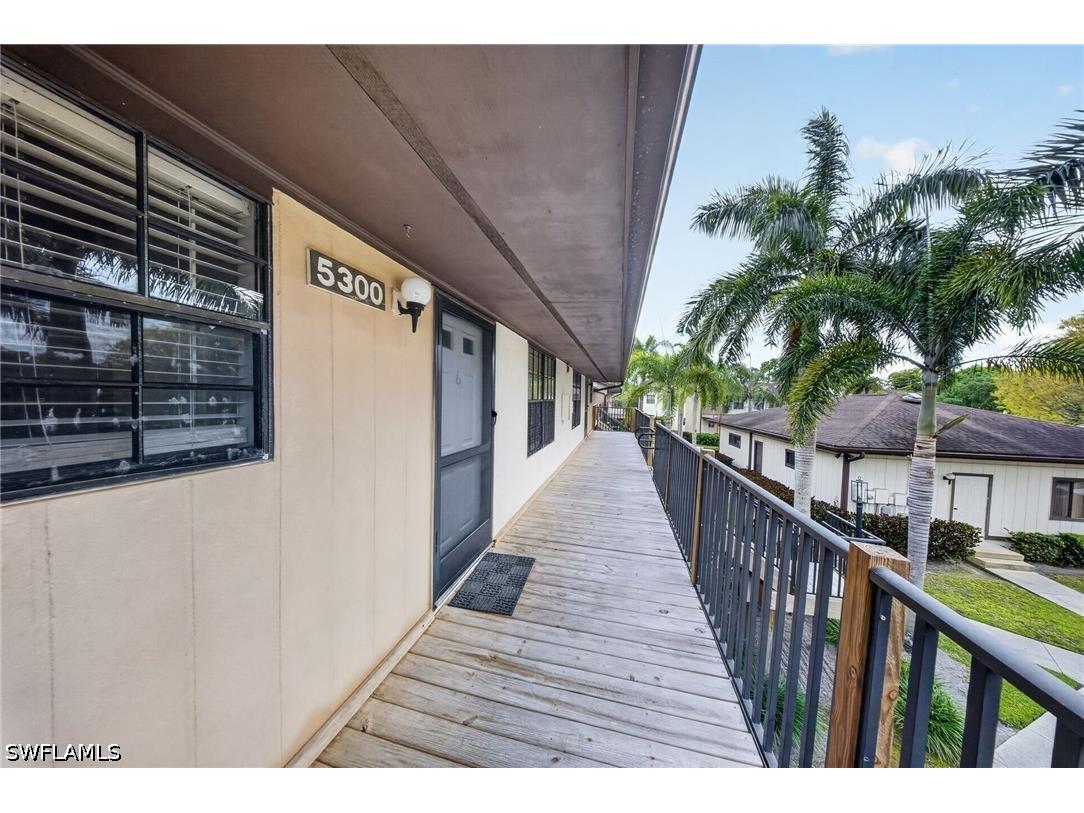 5300 Treetops Drive #I206 Naples FL 34113 226016728 image2