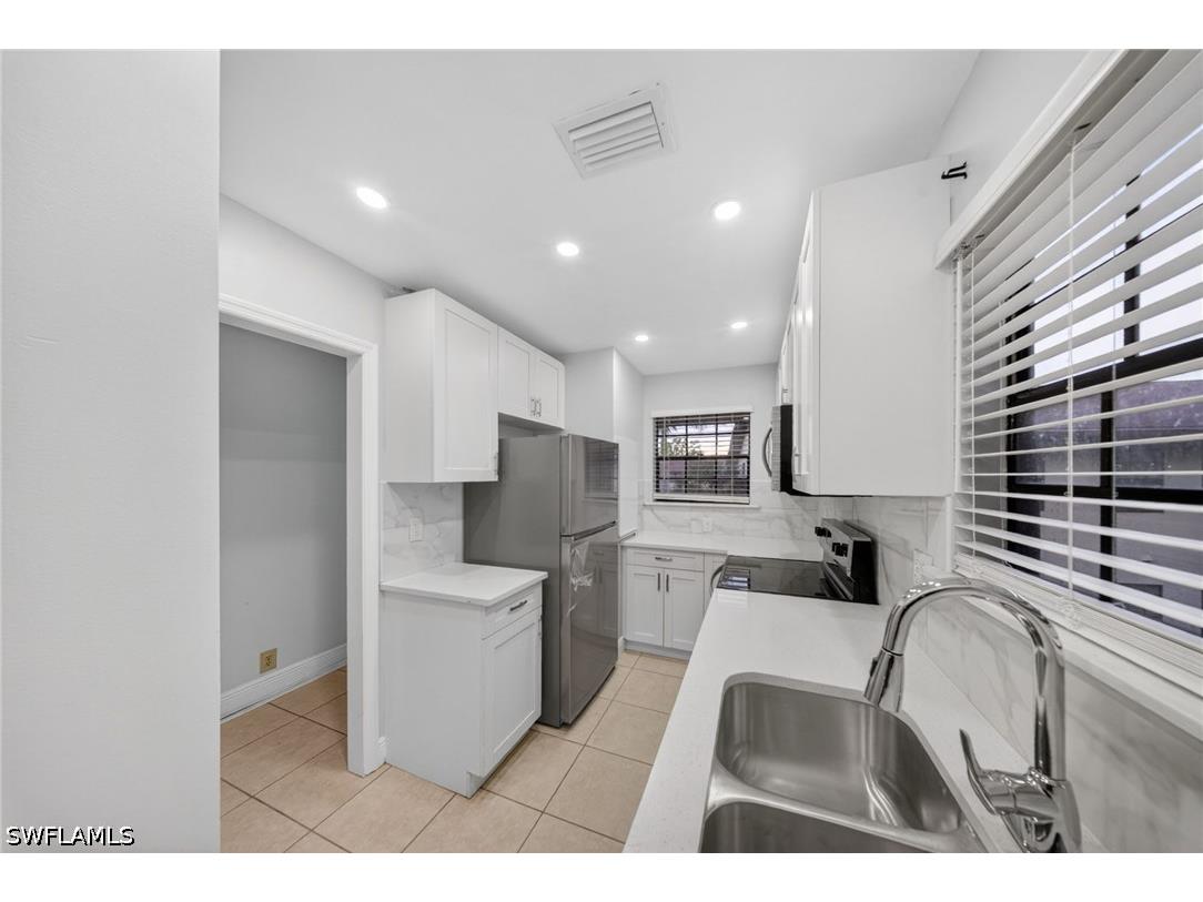 5300 Treetops Drive #I206 Naples FL 34113 226016728 image3