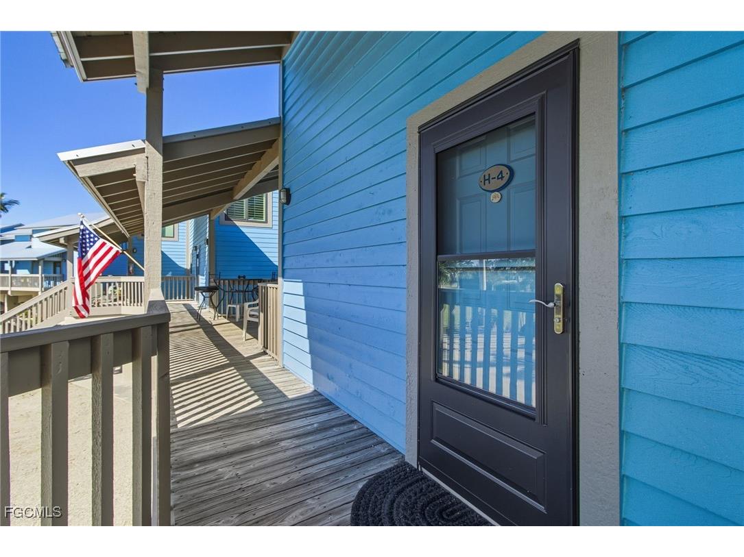 5301 Blue Crab Circle #4 Bokeelia FL 33922 2025026107 image4