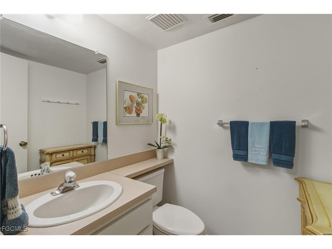 5301 Blue Crab Circle #4 Bokeelia FL 33922 2025026107 image6