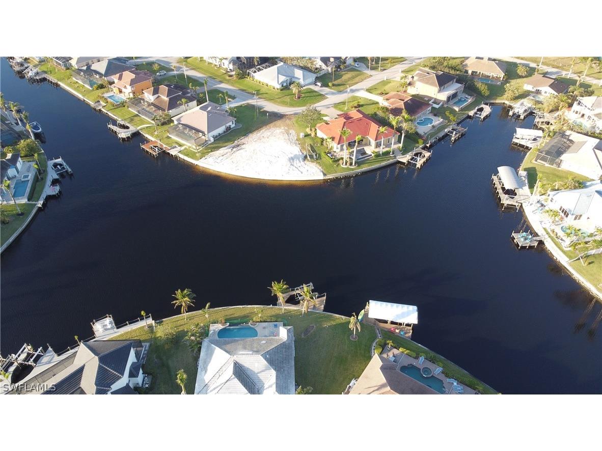 5301 SW 23rd Avenue Cape Coral FL 33914 222061314 image1