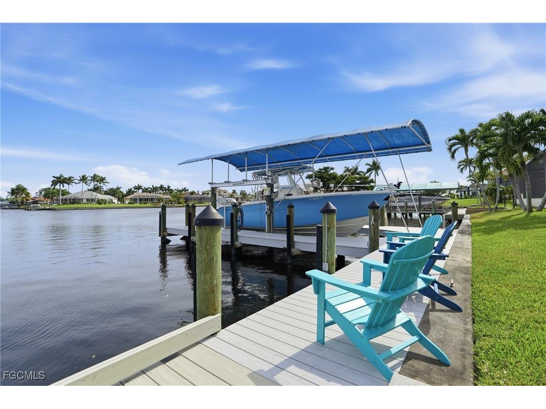5301 SW 27th Avenue Cape Coral FL 33914 2025019314 image2