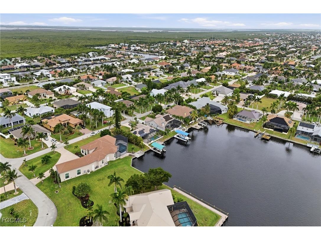 5301 SW 27th Avenue Cape Coral FL 33914 2025019314 image38