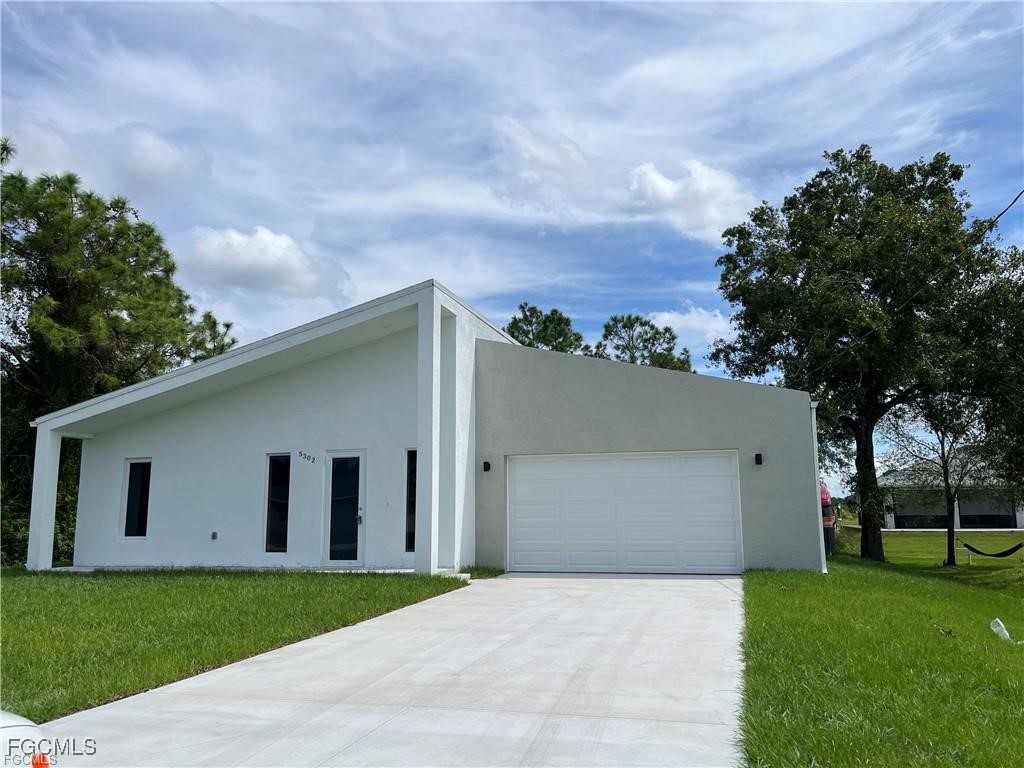 5302 Anita Avenue N Lehigh Acres FL 33971 2026004645 image1