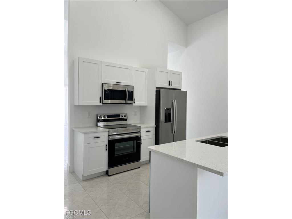 5302 Anita Avenue N Lehigh Acres FL 33971 2026004645 image4