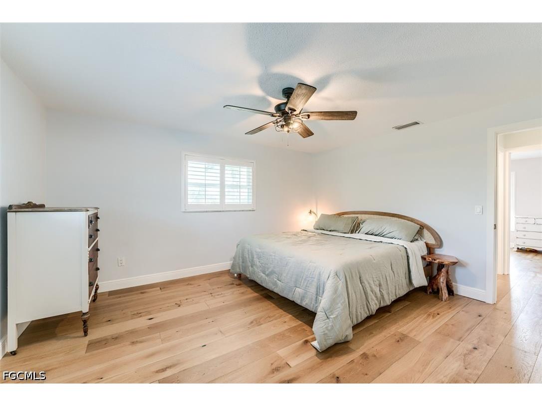 5302 Shalley Circle E Fort Myers FL 33919 2026029288 image25
