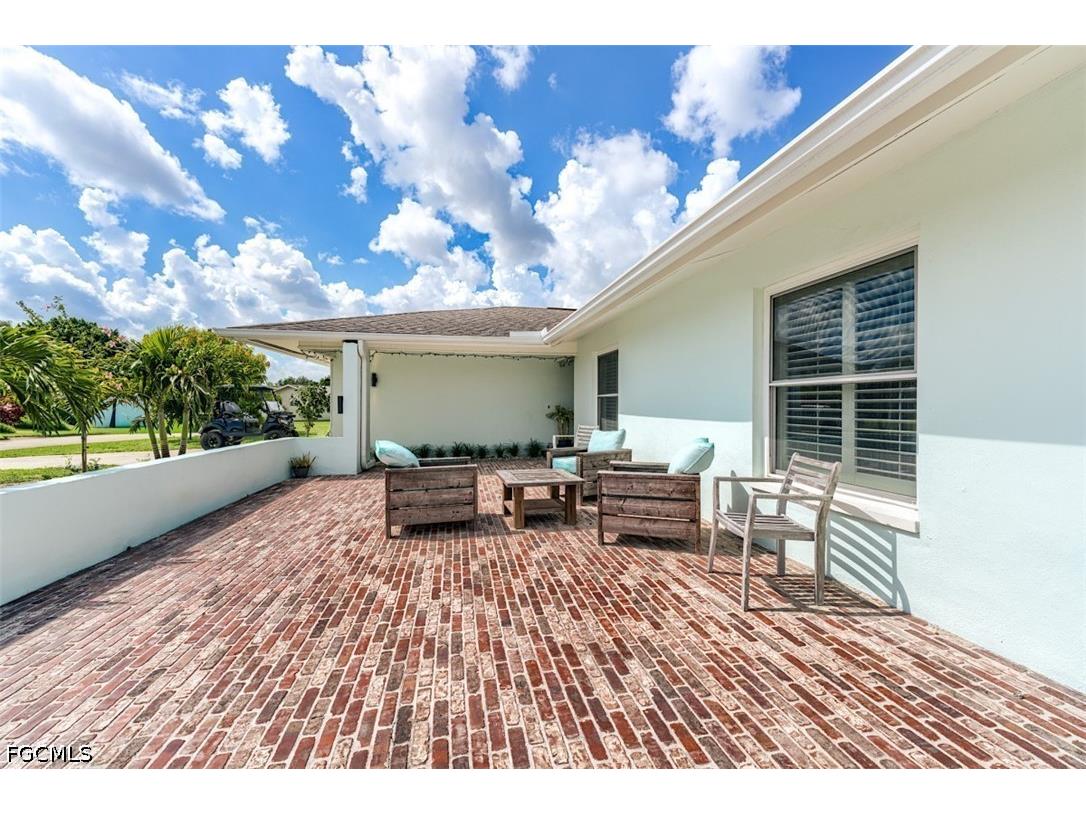 5302 Shalley Circle E Fort Myers FL 33919 2026029288 image27