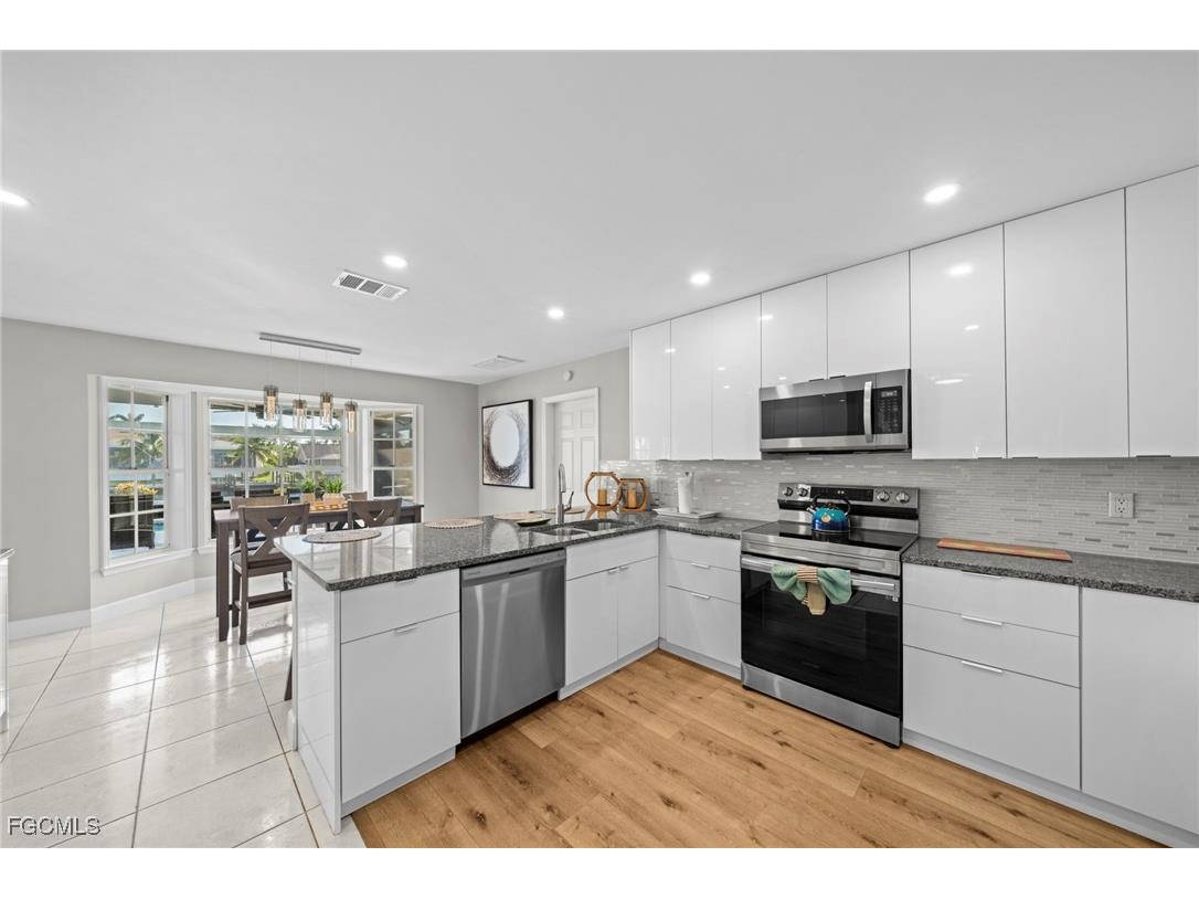 5303 SW 26th Court Cape Coral FL 33914 2025016635 image10