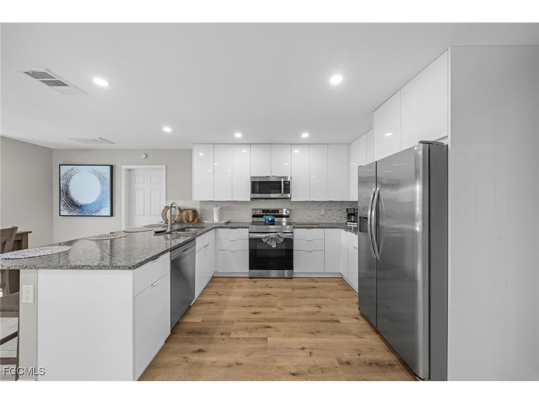 5303 SW 26th Court Cape Coral FL 33914 2025016635 image9