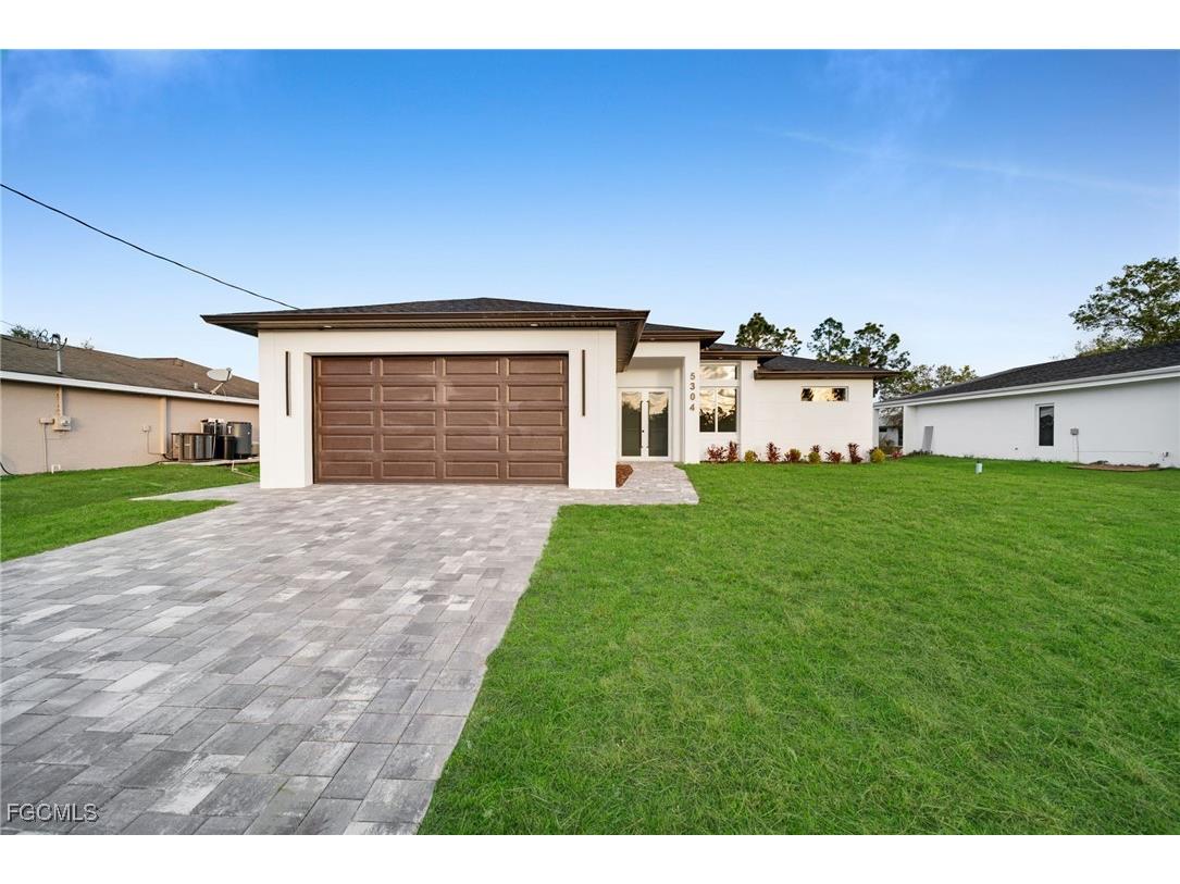 5304 Anita Avenue N Lehigh Acres FL 33971 2026005634 image1