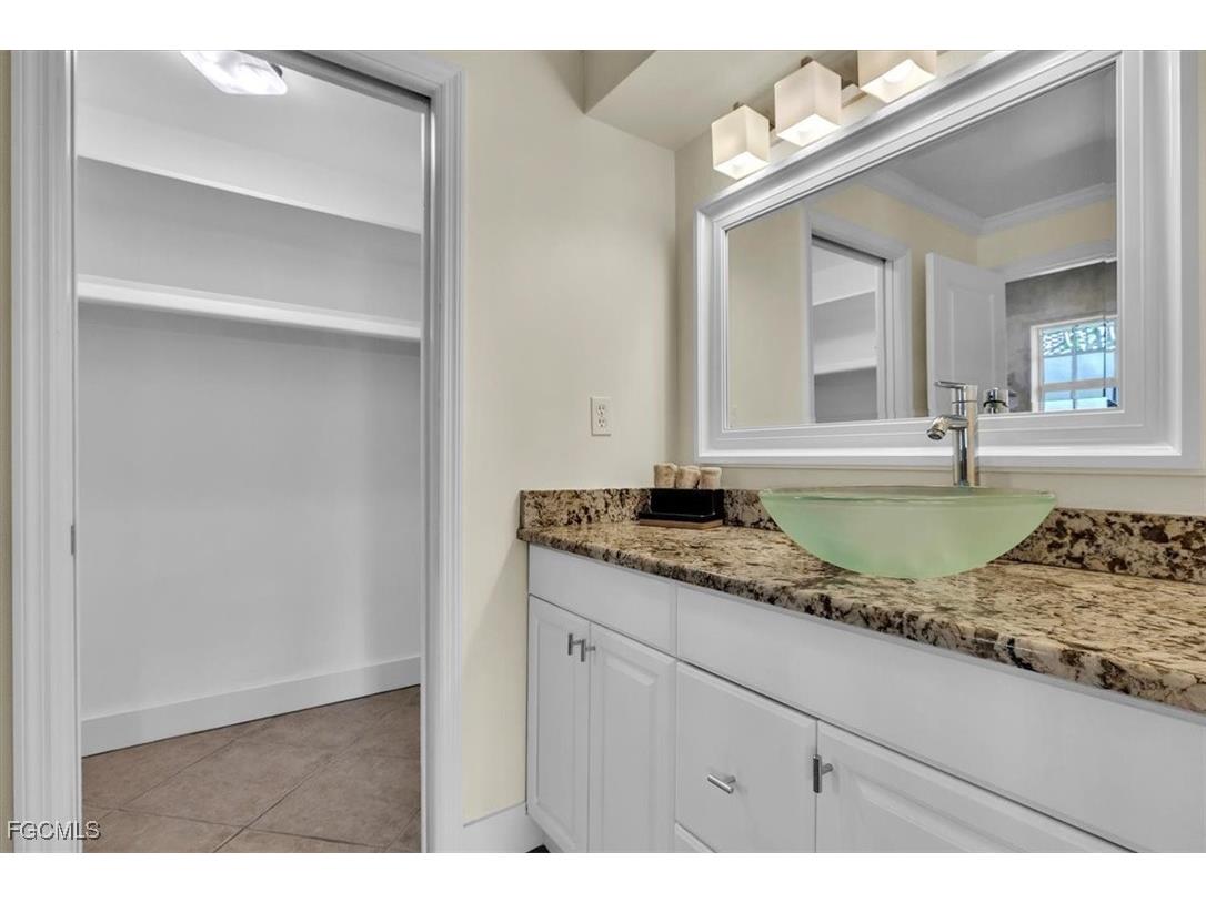 5305 Malaluka Court Cape Coral FL 33904 2025017865 image17