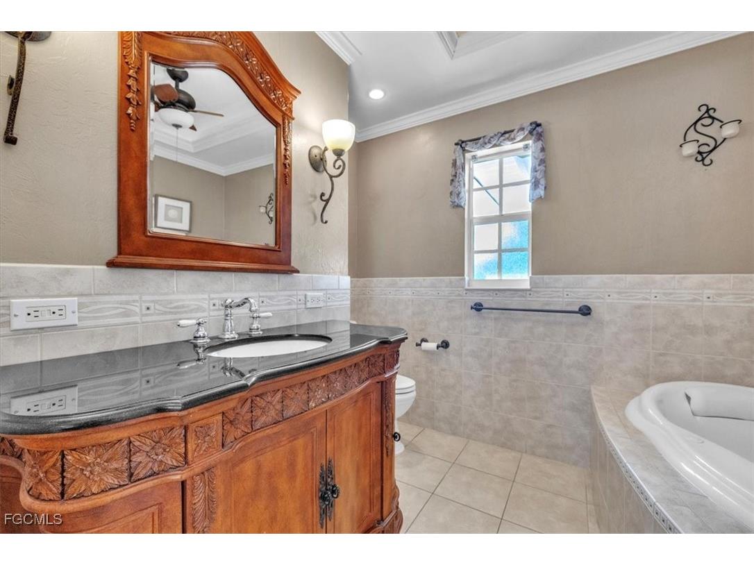 5305 Malaluka Court Cape Coral FL 33904 2025017865 image21