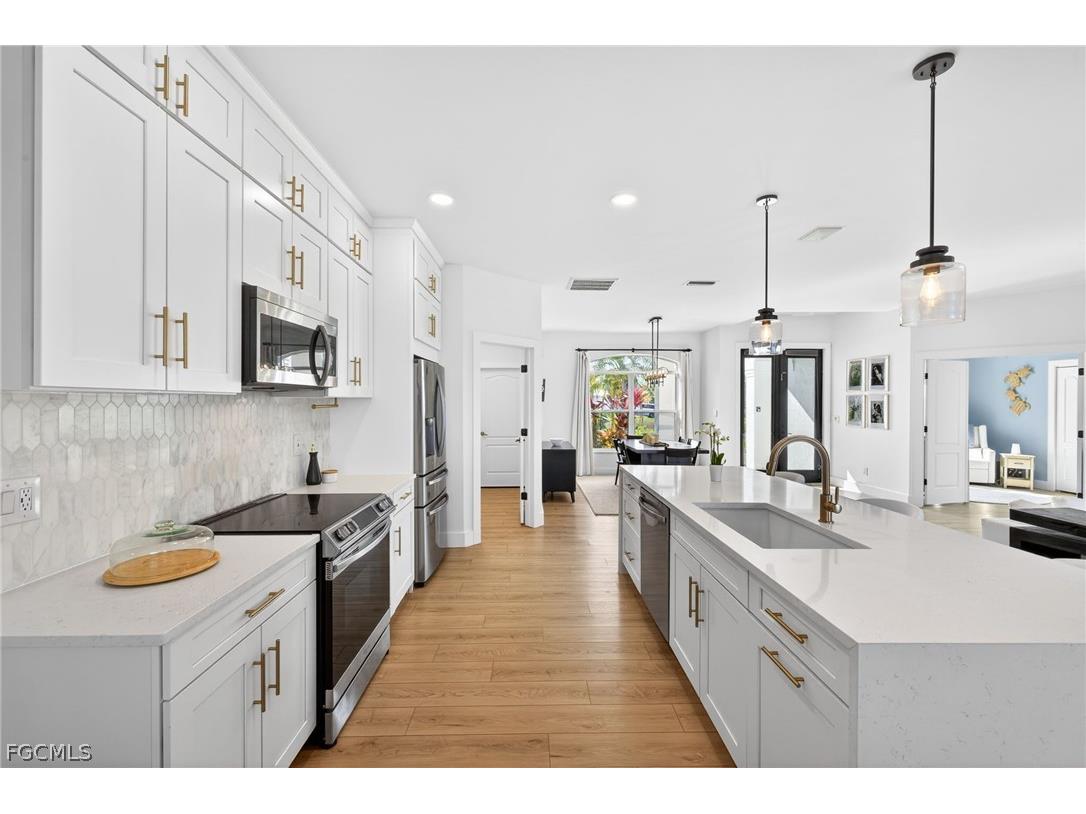 5305 SW 23rd Avenue Cape Coral FL 33914 2026011663 image7