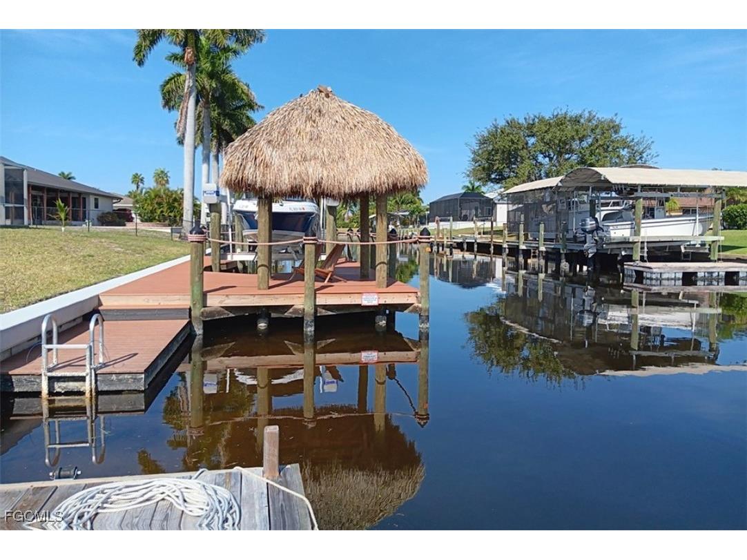 5305 SW 2nd Place Cape Coral FL 33914 2025023699 image2