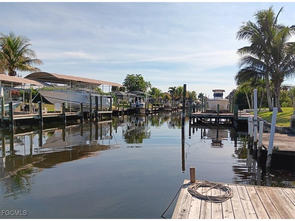 5305 SW 2nd Place Cape Coral FL 33914 2025023699 image4