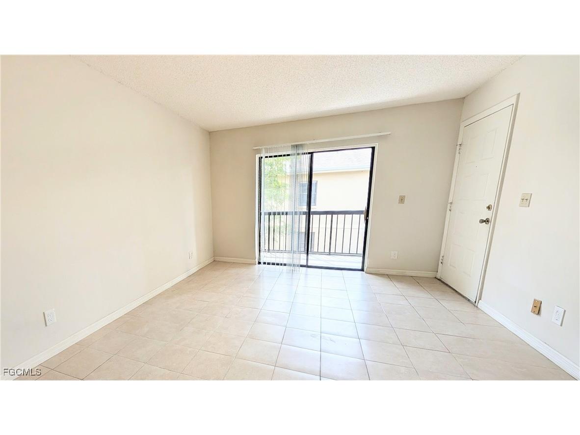 5305 Summerlin Road #514 Fort Myers FL 33919 2025014402 image3