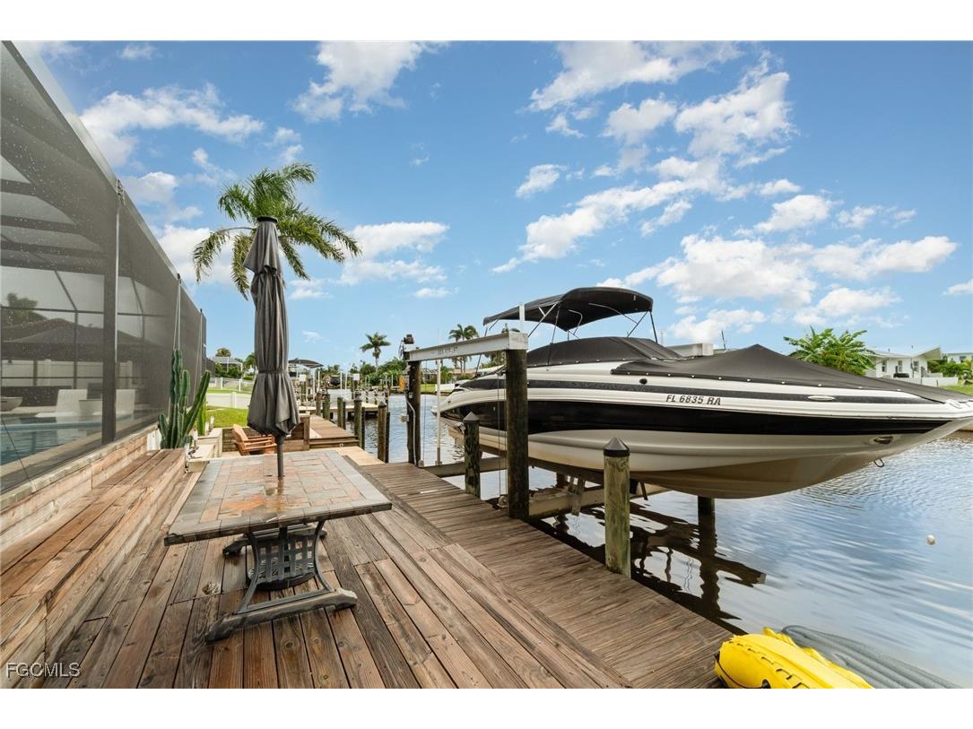 5306 Cortez Court Cape Coral FL 33904 2025010203 image4