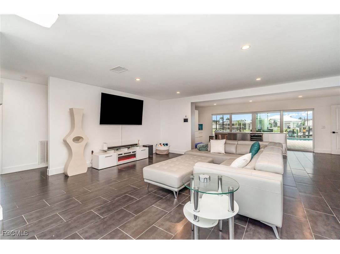 5306 Cortez Court Cape Coral FL 33904 2025010203 image5