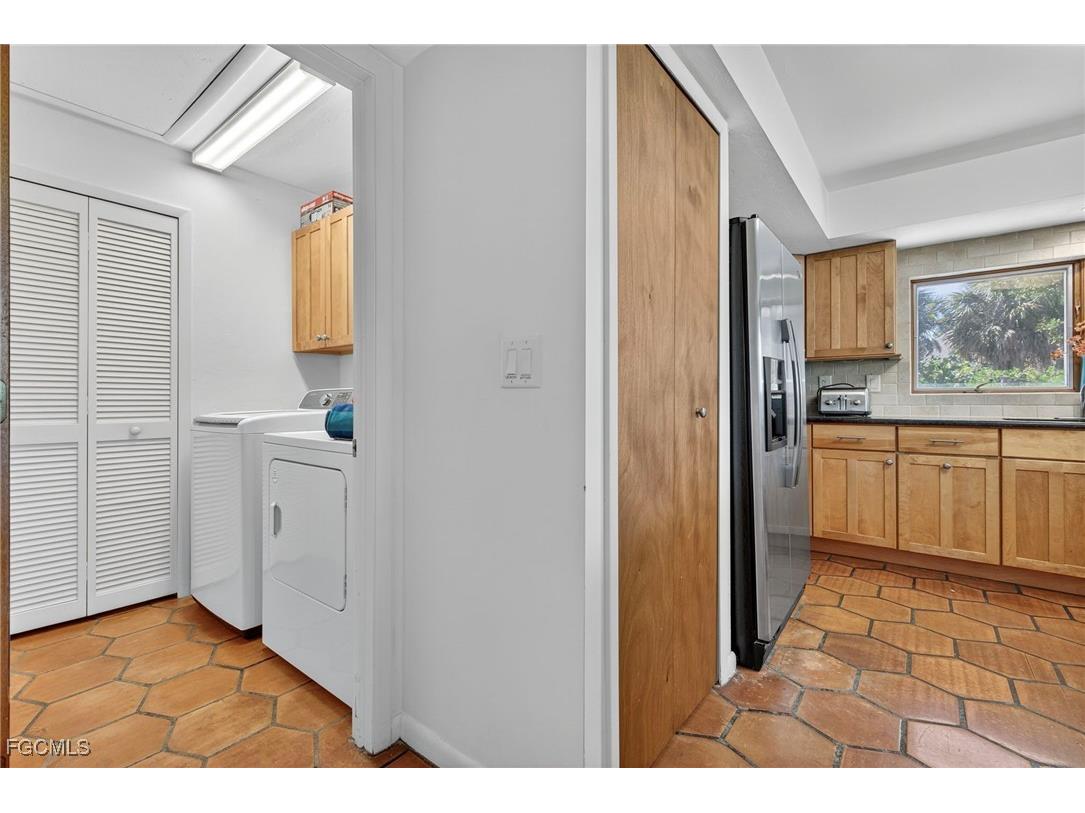 5307 Ladyfinger Lake Road Sanibel FL 33957 2025015623 image25