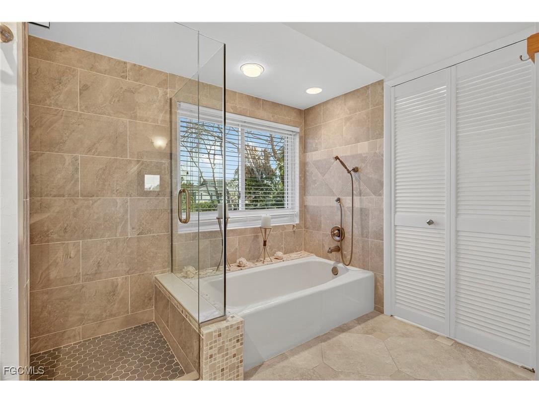 5307 Ladyfinger Lake Road Sanibel FL 33957 2025015623 image29