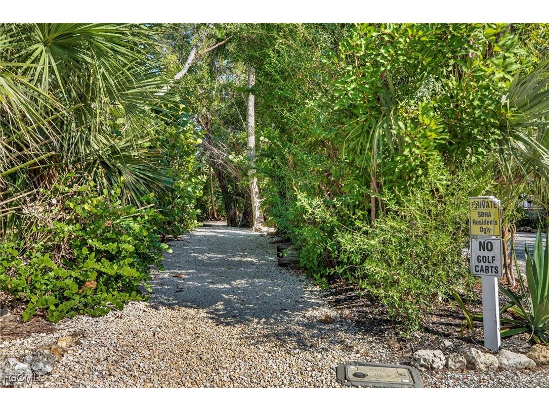 5307 Ladyfinger Lake Road Sanibel FL 33957 2025015623 image3