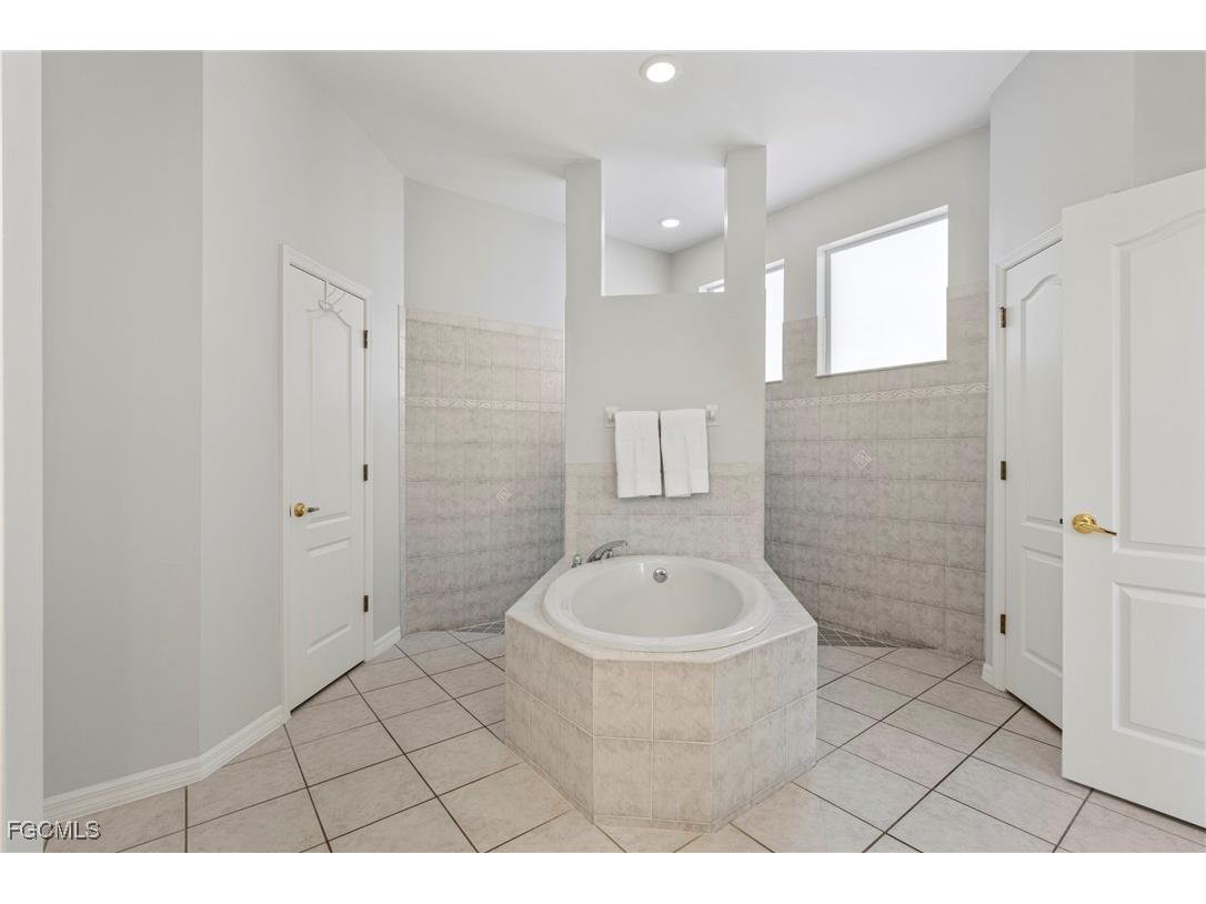 5307 SW 25th Place Cape Coral FL 33914 2025021232 image24