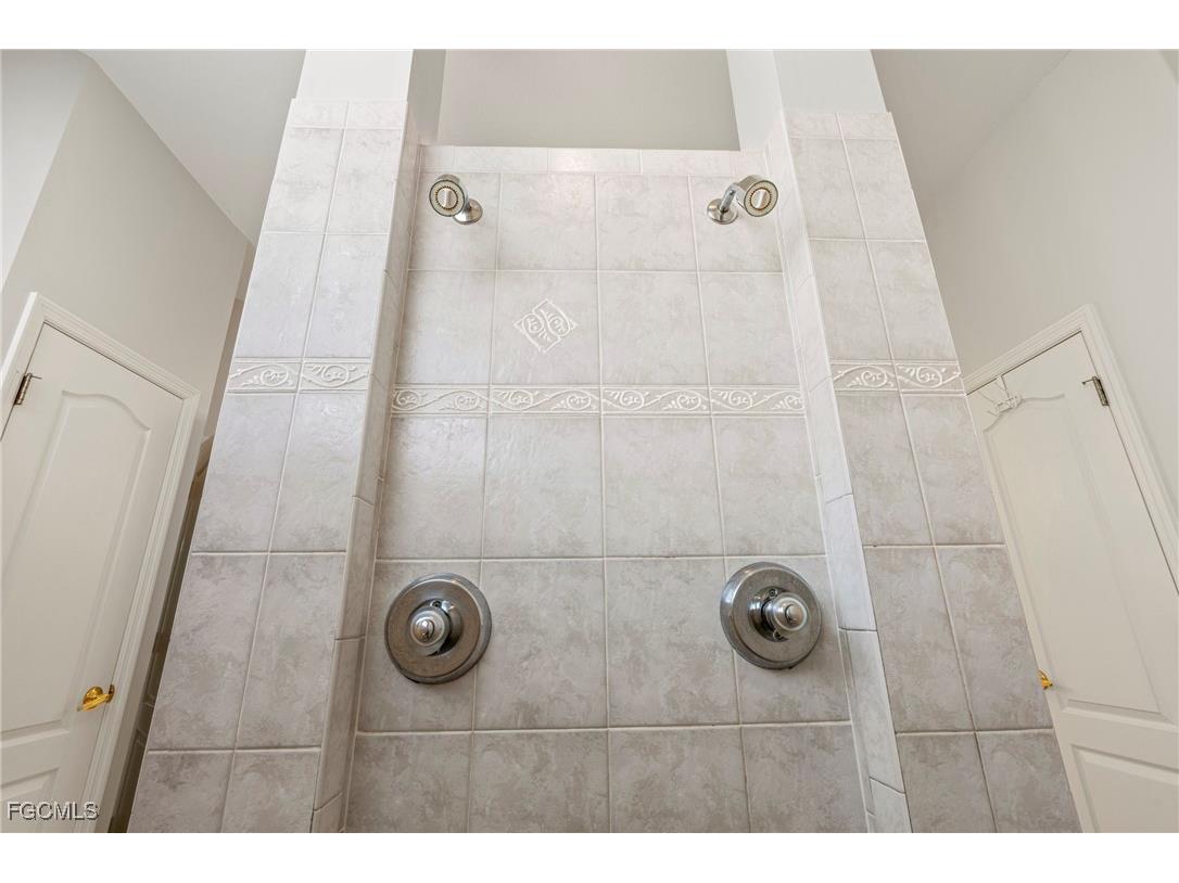 5307 SW 25th Place Cape Coral FL 33914 2025021232 image25