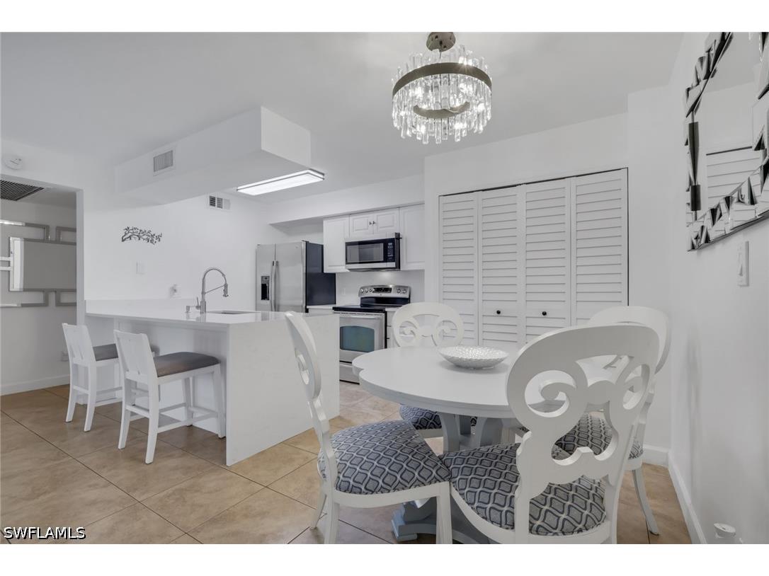 5307 Summerlin Road #708 Fort Myers FL 33919 226018130 image1